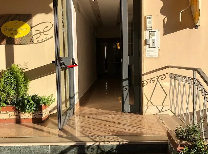 Solidago Hotel Arma di Taggia